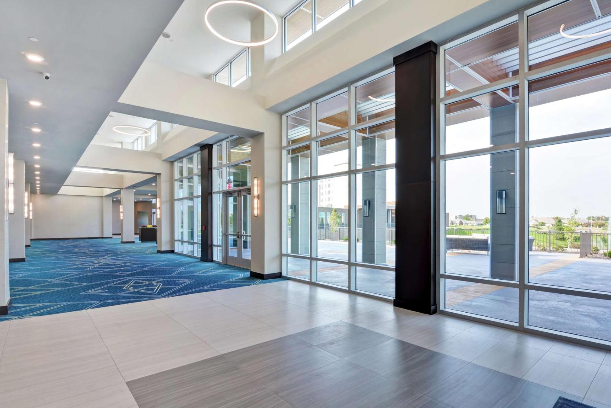 Embassy Suites By Hilton Plainfield Indianapolis Airport Exterior photo