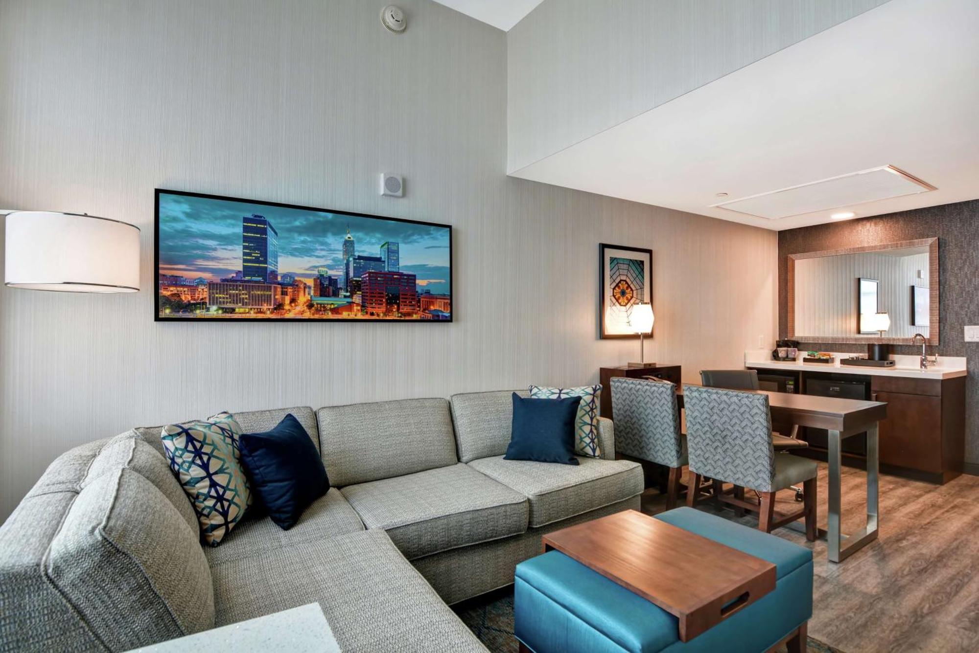 Embassy Suites By Hilton Plainfield Indianapolis Airport Exterior photo