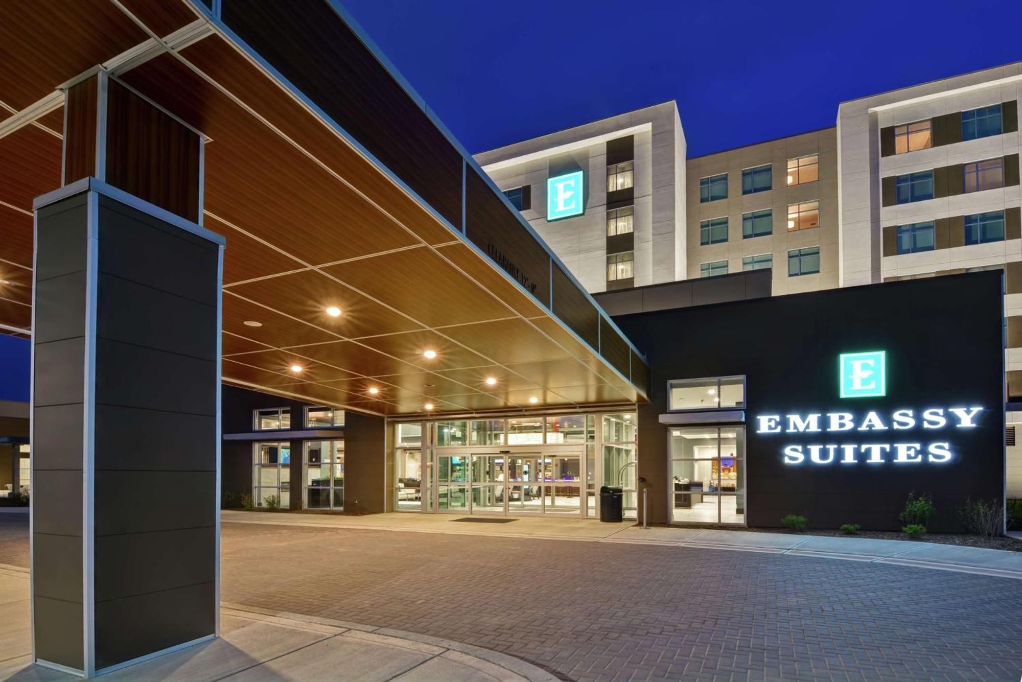 Embassy Suites By Hilton Plainfield Indianapolis Airport Exterior photo